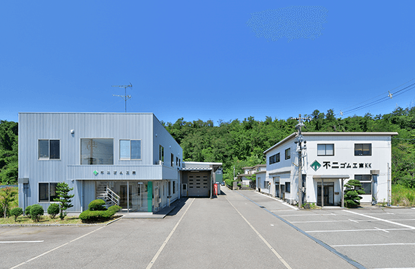 現新社屋外観